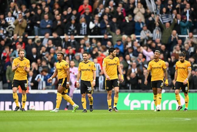 Nhận định Nottingham Forest vs Wolves (21h00 ngày 14) 2 kẻ khốn khó đụng độ 2