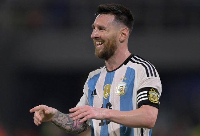 HLV Scaloni muốn Leo Messi ghi nhiều bàn hơn nữa 1