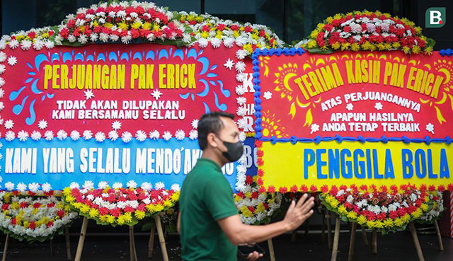 Vong hoa nguoi ham mo Indonesia gui den an ui doi U20