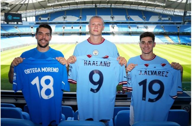 Man City tra 51 trieu bang cho nhung nguoi dai dien trong 1 nam qua