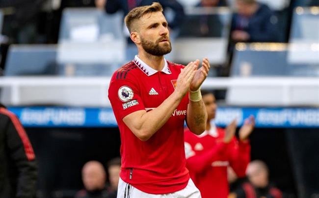 Luke Shaw rủ rê Harry Kane và Declan Rice gia nhập MU 