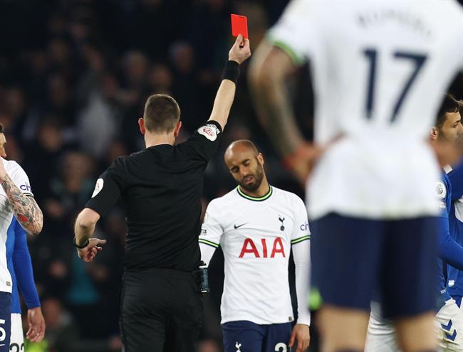 Những con số siêu tệ về Lucas Moura