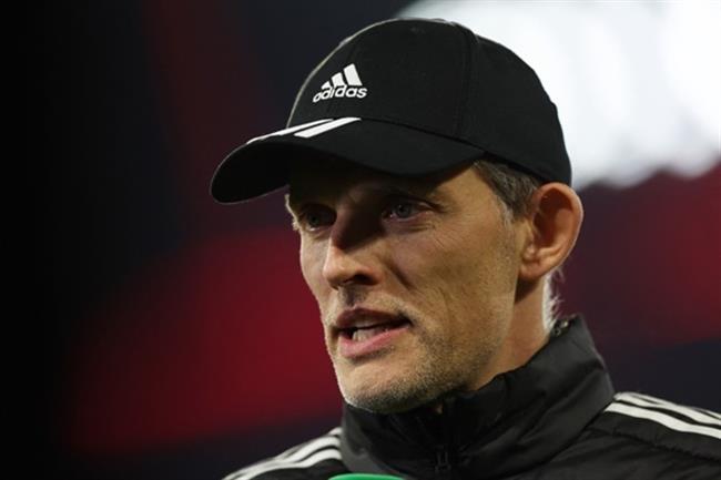 HLV Thomas Tuchel len tieng sau that bai dau tien o Bayern Munich
