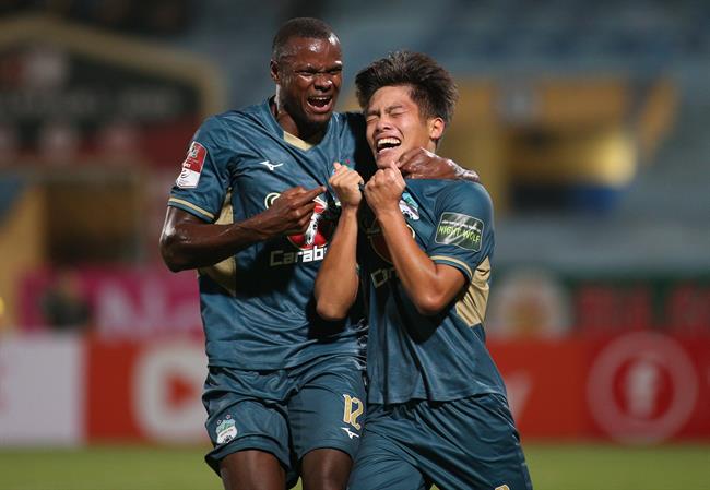 Sao trẻ HAGL ký hợp đồng dài hạn với CLB Ninh Bình 