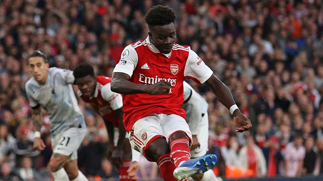 Arsena sap lam khach tren san cua Liverpool