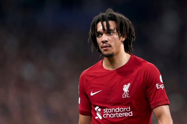 Trent Alexander-Arnold len tieng sau tran hoa Arsenal