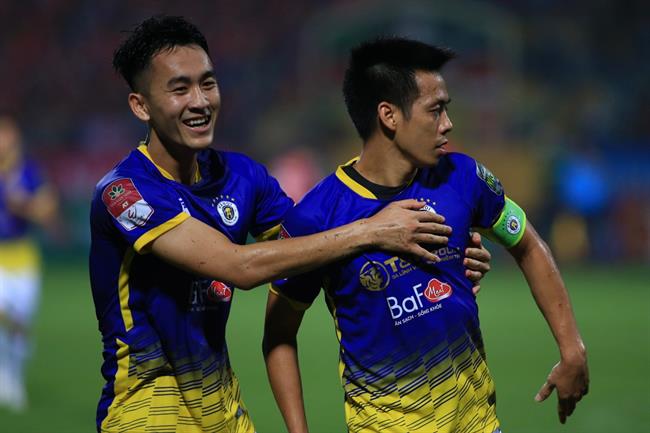 HLV Hà Nội cần thời gian để tìm người thay Văn Quyết 