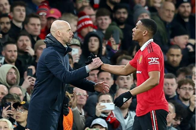 Erik ten Hag chia sẻ về Anthony Martial