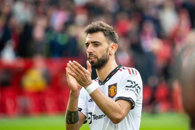 Bruno Fernandes nói điều bất ngờ về hàng dự bị của MU