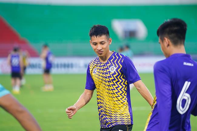 Tiền vệ Hùng Dũng: VAR giúp trọng tài ra quyết định chính xác hơn