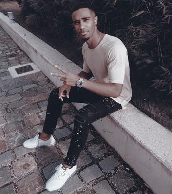 Noah Joel Sarenren Bazee