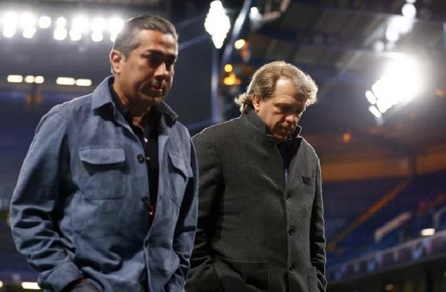 Todd Boehly lại vào phòng thay đồ sau thất bại trước Real Madrid Todd Boehly lai vao phong thay do sau that bai truoc Real Madrid