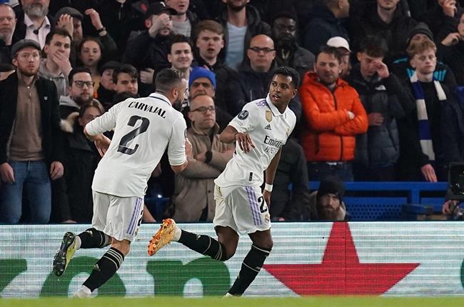 Real đánh bại Chelsea 2-0 trên sân Stamford Bridge Real danh bai Chelsea 2-0 tren san Stamford Bridge