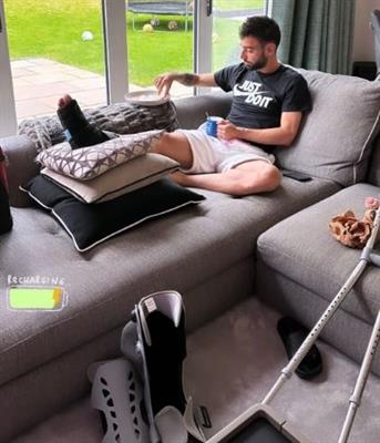 Điểm tin sáng 254 Ronaldo nổi giận với BHL trong ngày Al Nassr bị loại khỏi Cúp Nhà vua 2 Điểm tin sáng 254 Ronaldo nổi giận với BHL trong ngày Al Nassr bị loại khỏi Cúp Nhà vua 2