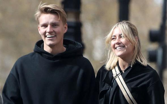 Cận cảnh nhan sắc bạn gái Martin Odegaard