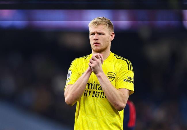 Thủ thành Ramsdale khẳng định Arsenal không tự bắn vào chân 