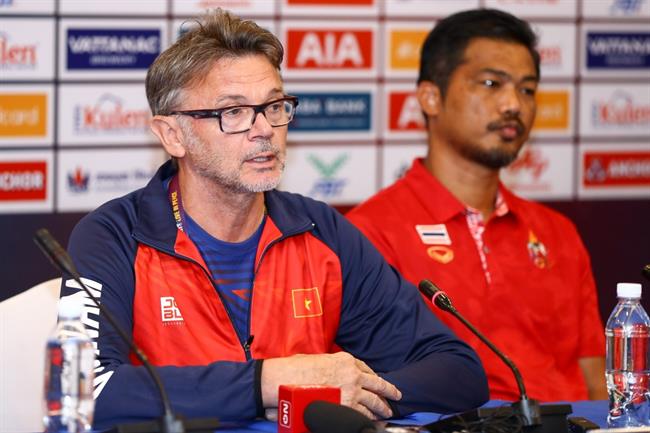 HLV Troussier: Chẳng đội nào mạnh hơn đội nào tại SEA Games