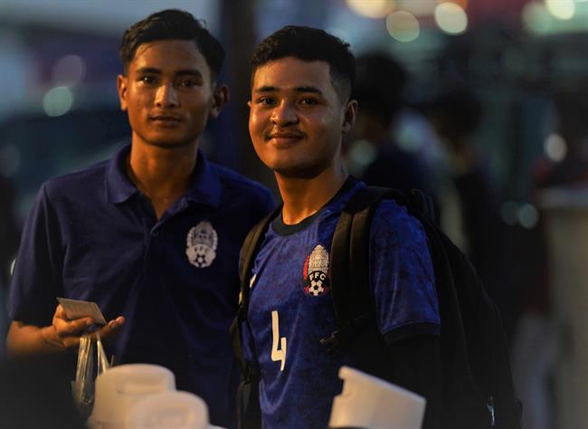 Sức hấp dẫn của vật phẩm SEA Games 32 trước ngày khai mạc 10