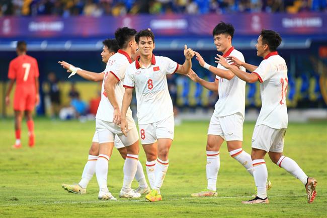 Thách thức thực sự với thầy trò HLV Philippe Troussier 2