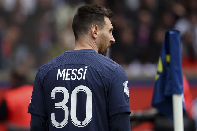 Dien bien moi nhat vu Lionel Messi mau thuan voi PSG