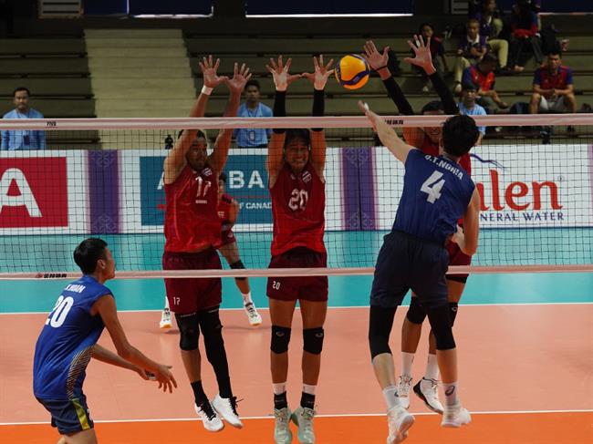 Nam thần Quản Trọng Nghĩa bất lực ở trận thua của ĐT bóng chuyền Việt Nam 3