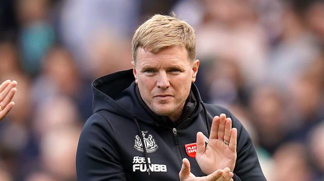 HLV Eddie Howe noi ve cuoc dua vao Top 4 Ngoai hang Anh