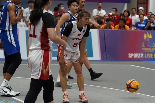 Vỡ òa cảm xúc ở lần đầu Việt Nam giành vàng bóng rổ SEA Games 5