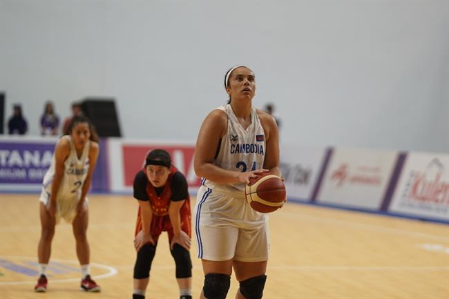 Dàn ngoại binh Campuchia thua ngược ĐT bóng rổ nữ Việt Nam 3