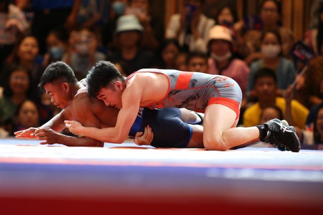 Võ sĩ Việt Nam knock-out VĐV nước chủ nhà chỉ trong 26 giây