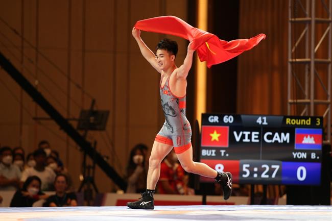 Bùi Tiến Hải HCV vật 60kg Bui Tien Hai HCV vat 60kg