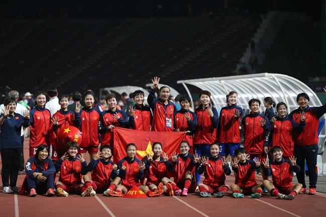 Vinh quang cho thầy trò HLV Mai Đức Chung 3