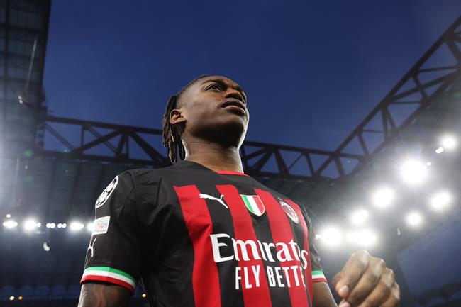 Rafael Leao đồng ý gia hạn với Milan Rafael Leao dong y gia han voi Milan