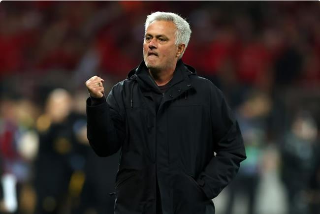 Jose Mourinho đưa Roma vào chung kết Europa League mùa này Jose Mourinho dua Roma vao chung ket Europa League mua nay