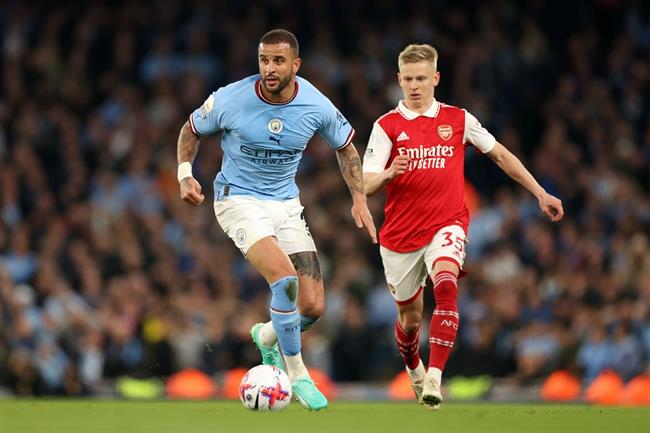 Kyle Walker quay xe, chuẩn bị gia hạn với Man City
