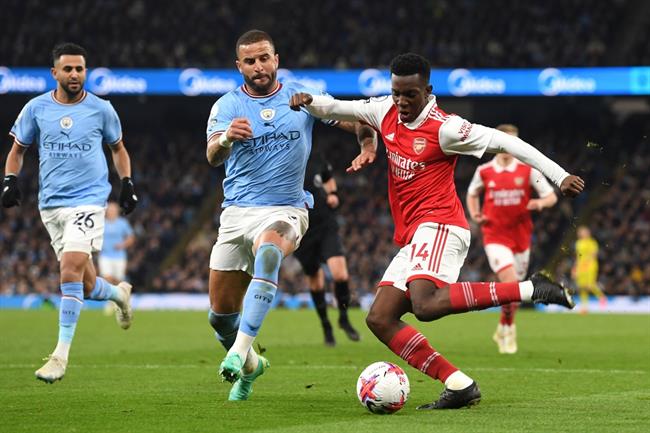 Kyle Walker Arsenal tạo động lực cho Man City vô địch 1