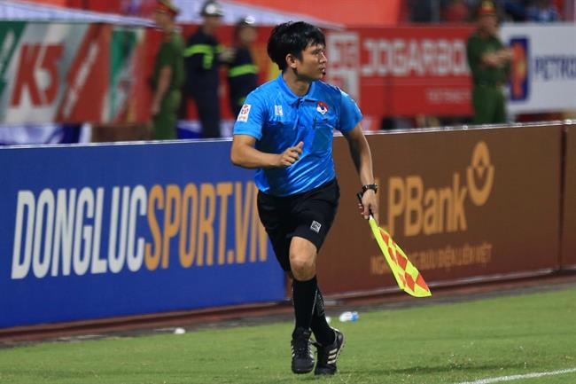 Trưởng Ban trọng tài VFF: Sai lầm của trọng tài biên ảnh hưởng tới kết quả của SLNA