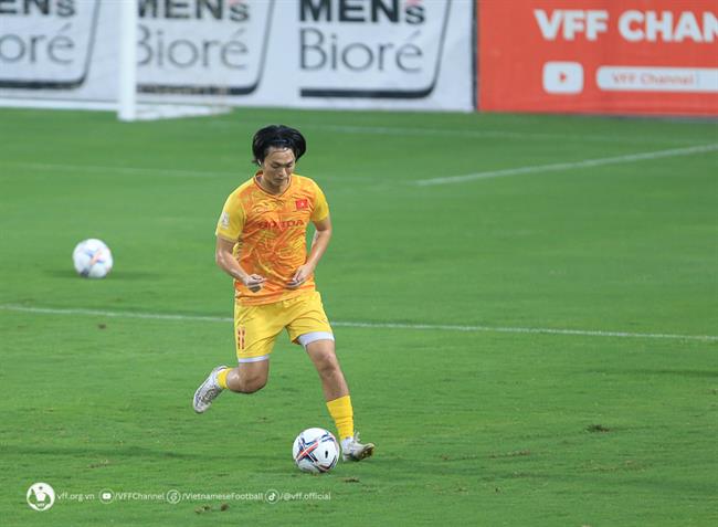 Quang Hải vắng mặt ở buổi tập đầu tiên của ĐT Việt Nam 2