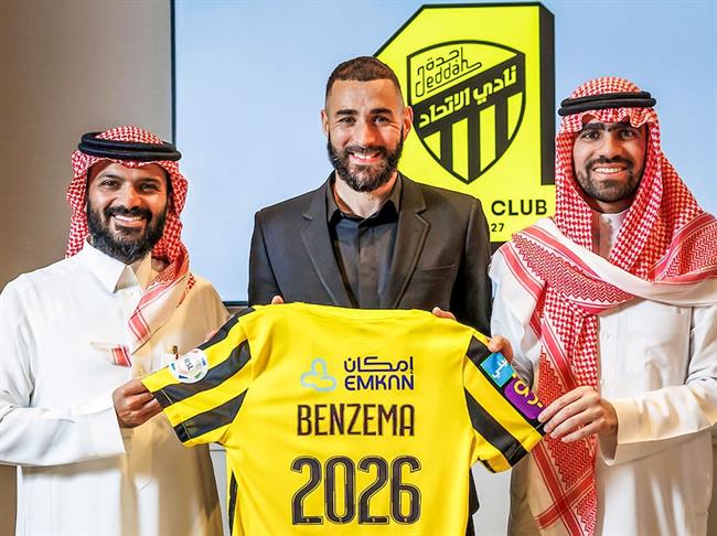 Vừa đến Al Ittihad, Benzema đã mâu thuẫn với HLV Nuno Santo