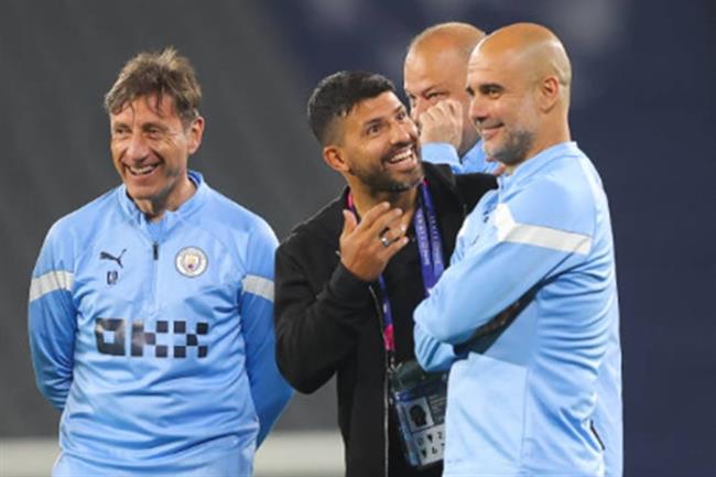 Chris Sutton đánh giá cao Man City Chris Sutton danh gia cao Man City