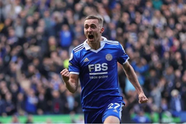 Arsenal dam phan chieu mo Timothy Castagne tu Leicester 