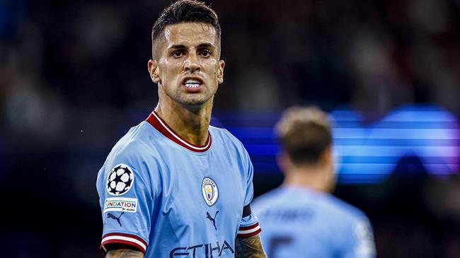 Man City báo giá bán đứt hậu vệ Joao Cancelo
