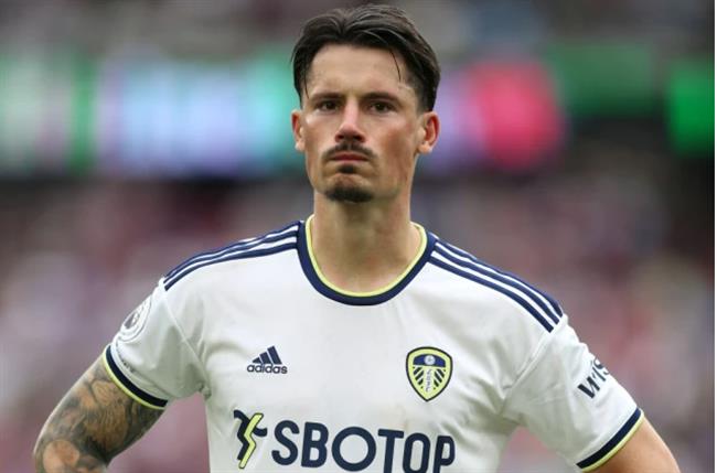 MU quan tam Robin Koch