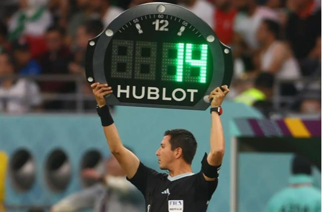 Thoi luong bu gio o Premier League 2023/24 co the tang dot bien