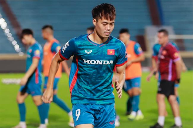 Chia tay Seoul E-land, Văn Toàn nhận đãi ngộ khủng tại Nam Định FC