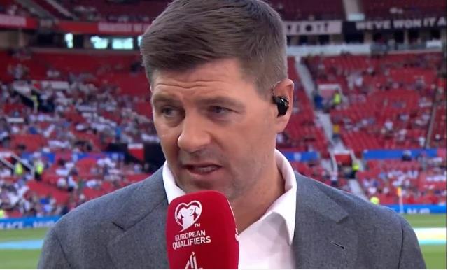 Steven Gerrard dua Marcus Rashford len may