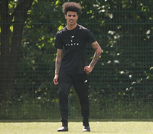 Mason Greenwood lần đầu trở lại tập luyện sau một năm phạm tội 2