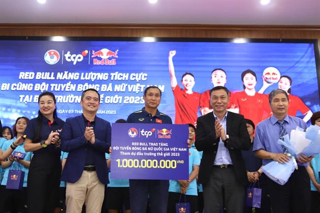 ĐT nữ Việt Nam được tiếp thêm năng lượng trước World Cup 2023