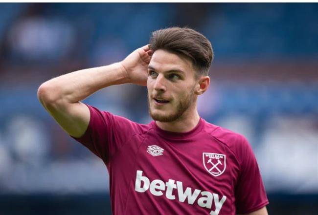 West Ham phát cáu với Arsenal vì chậm công bố Declan Rice