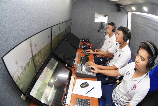 Các trọng tài Việt Nam hoàn thành khóa đào tạo về VAR