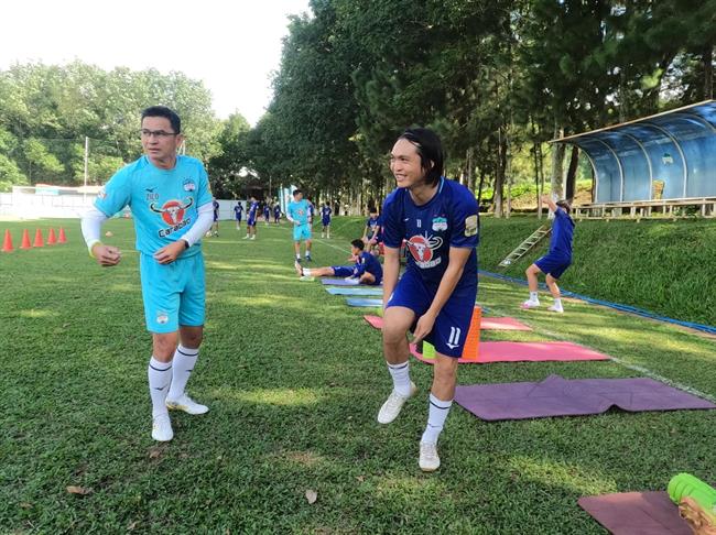 Tiền vệ Tuấn Anh trở lại tập luyện cùng HAGL sau chấn thương